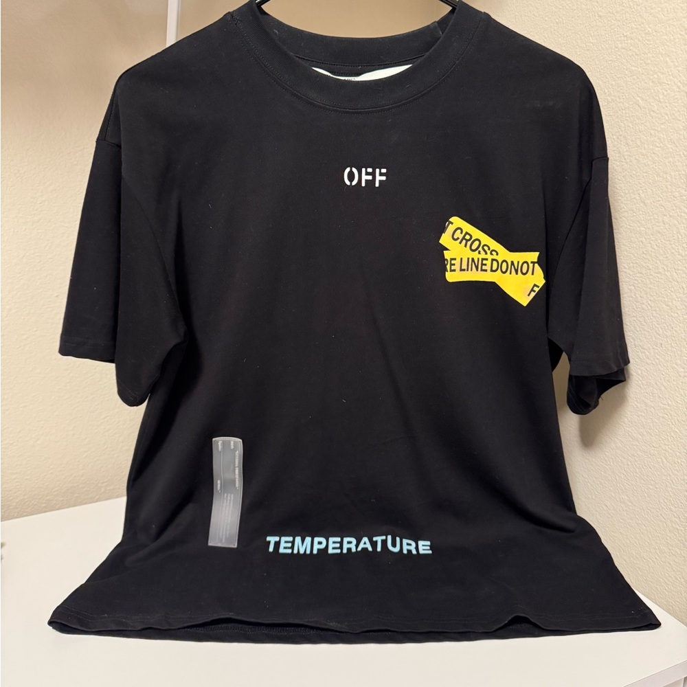 Off White like new t shirt